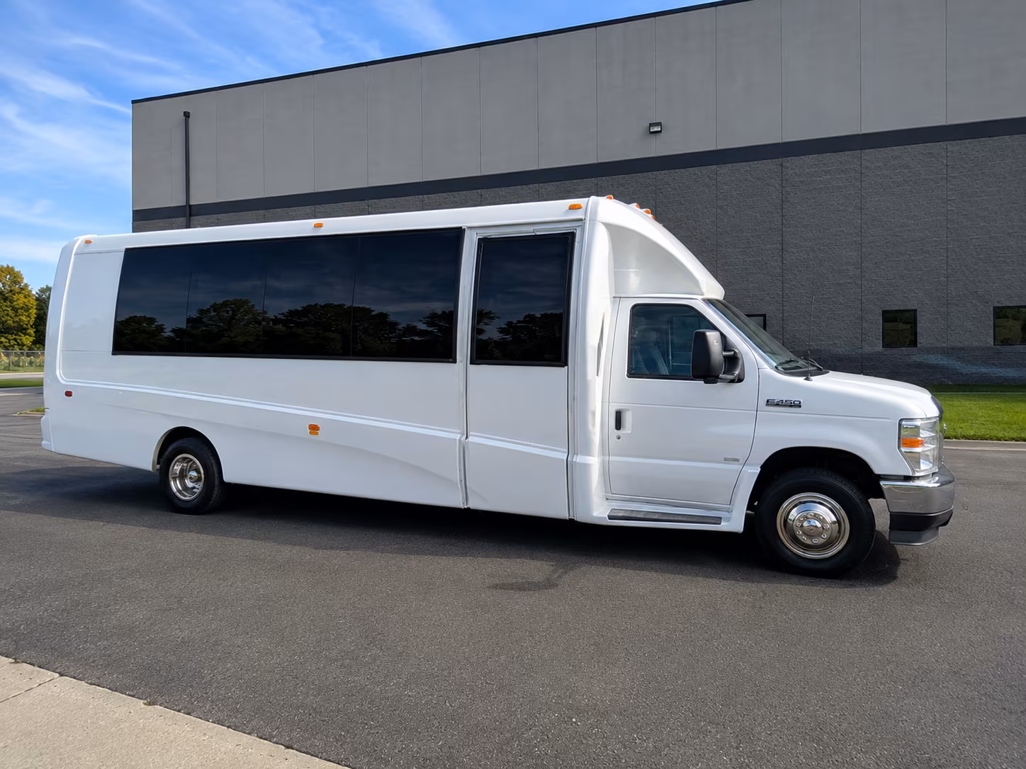 levi s stadium bus rentals for 49ers games and major events