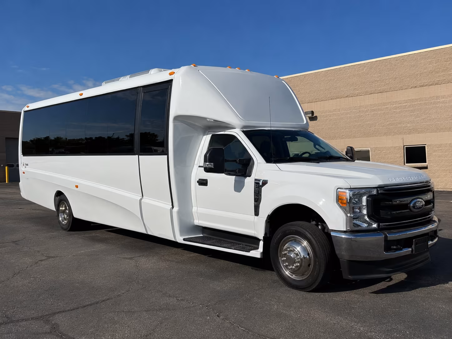 santa clara professional corporate charter bus rentals in santa clara