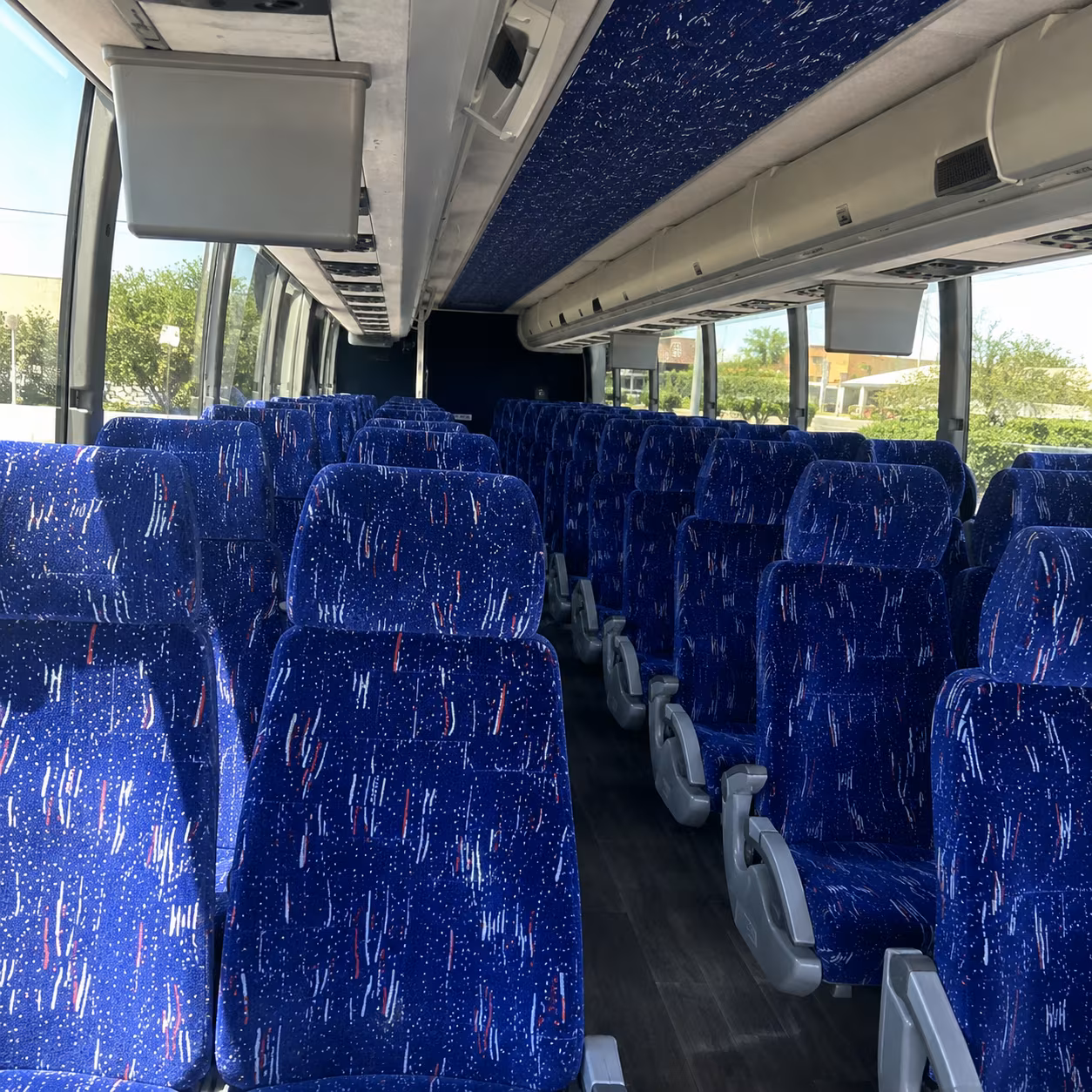 tiburon timely charter buses for tiburon private events